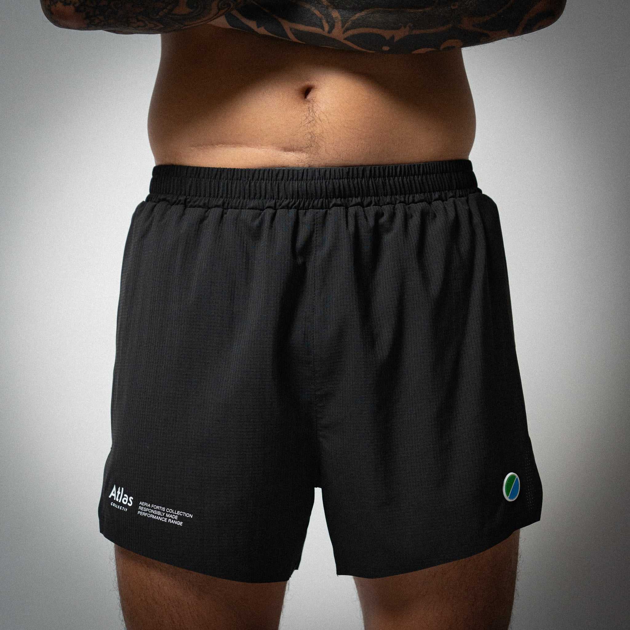 Aeria Fortis Race Shorts in black featuring seamless design and zipped pocket.